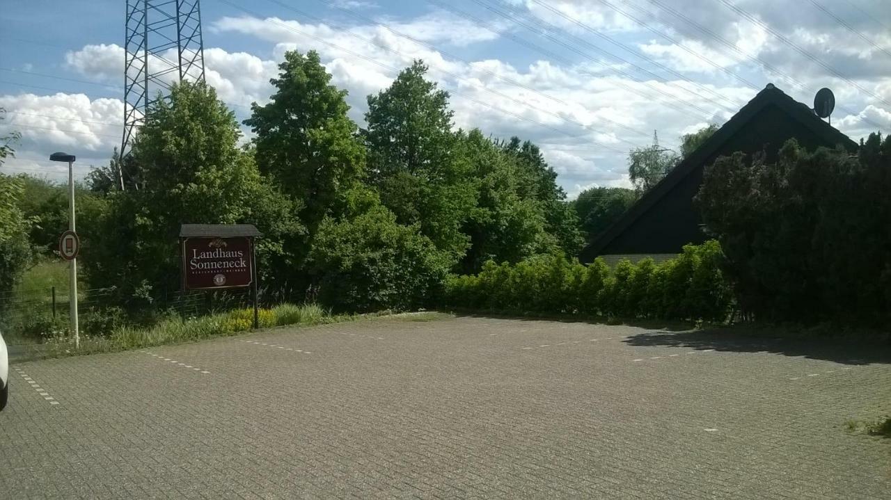 Homestay Gaeste Monteurzimmer Haus Suedstadt *